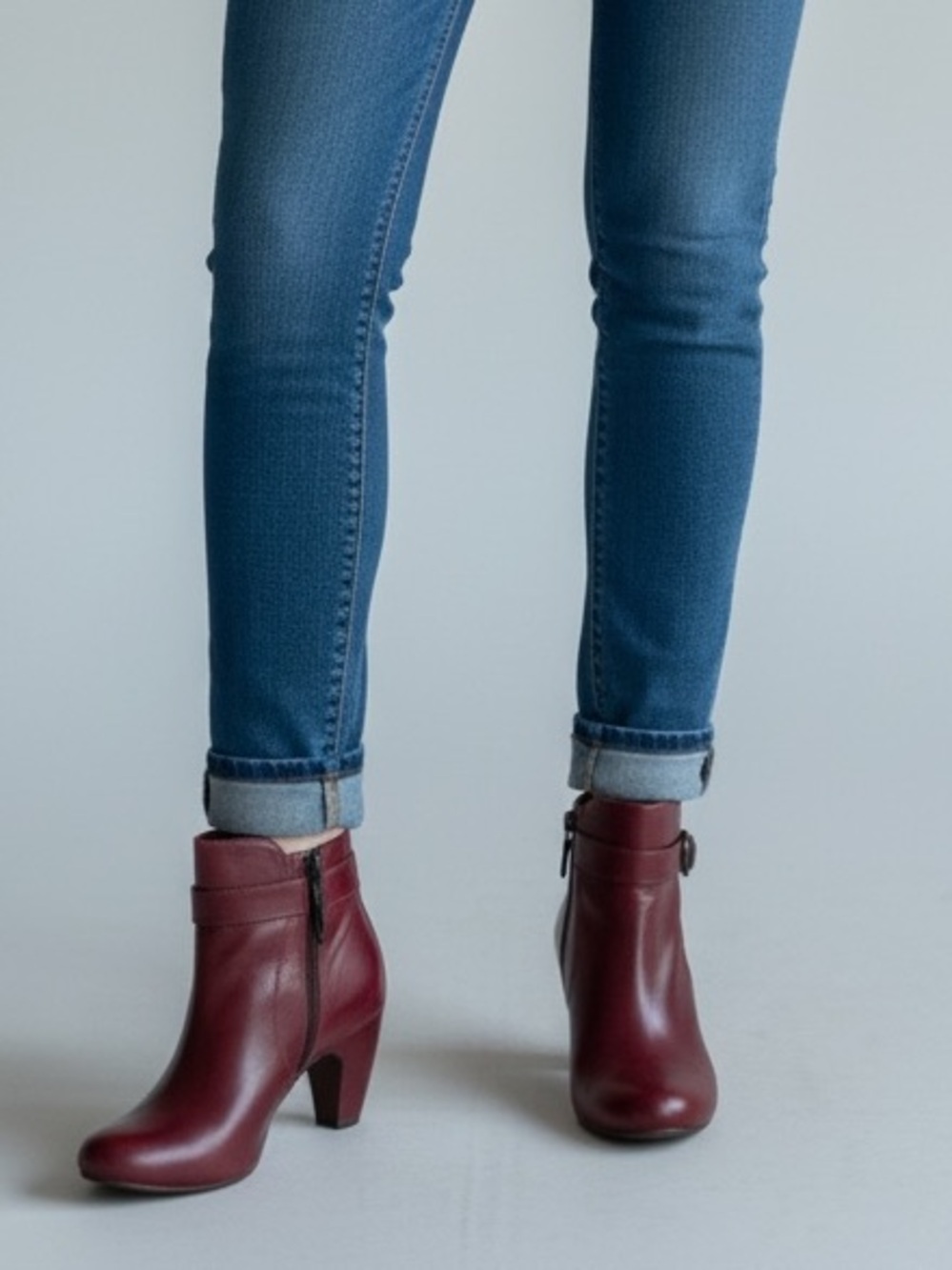 BORN Burgundy Leather Ankle Boots Buckle Detail Comfort Booties Size 7.5